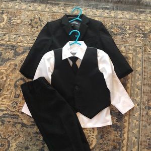 EUC Spring Notion 18 months (L) Suit
